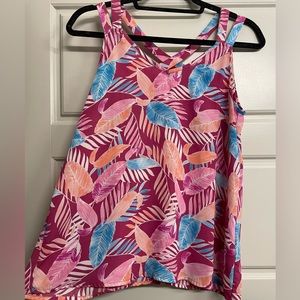 Spring/Summer Shirt with criss cross back🌺✨